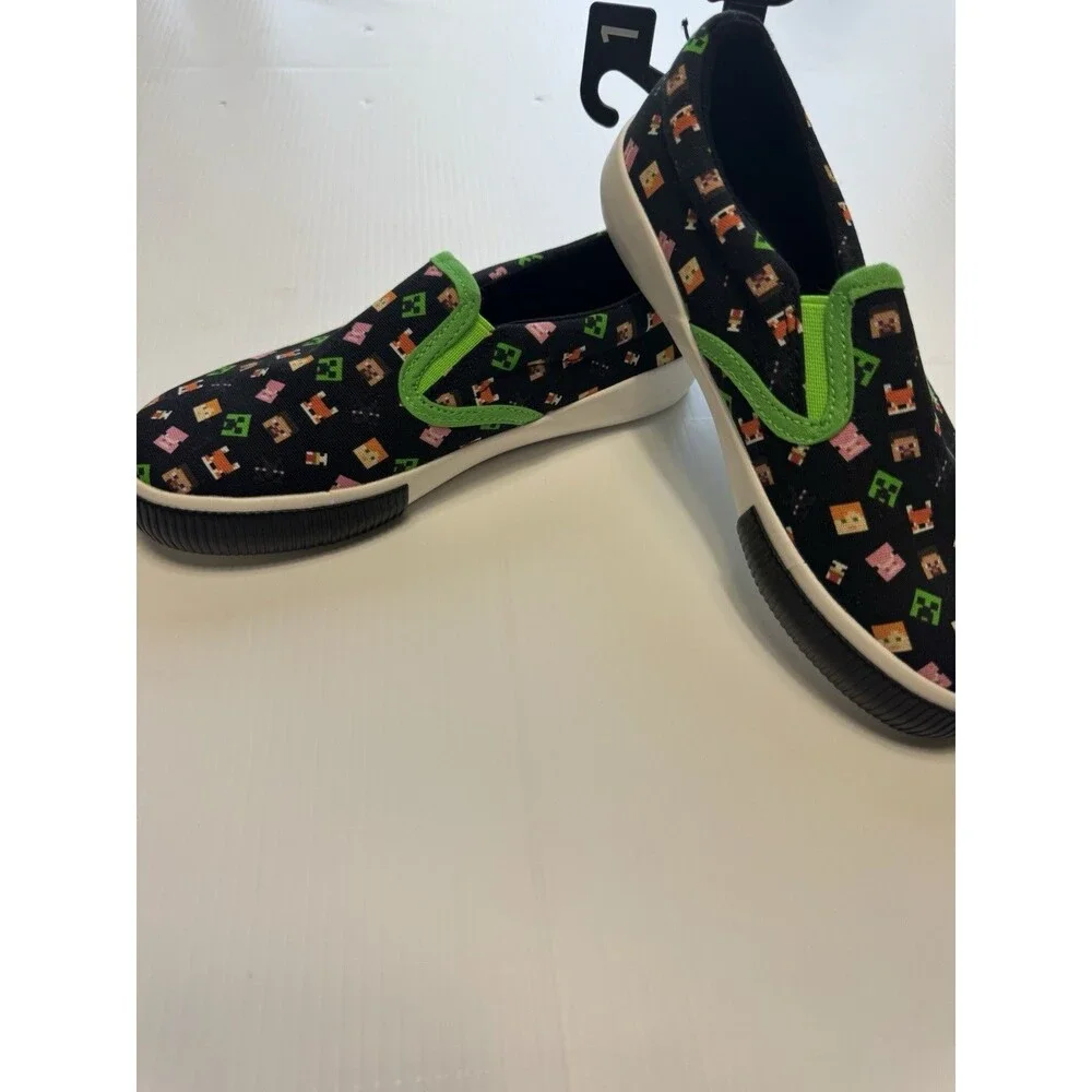 Minecraft Boys Slip On Shoes Black Creeper Print Size 1 New-Sneaker